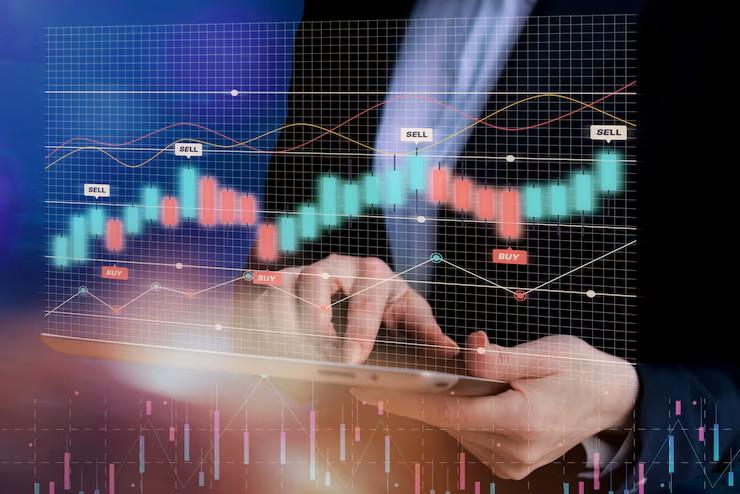 LIC Share Price Surges 8% After Q4 Results and Dividend Announcement
