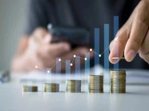 July MF Flows: Sectoral Funds Surge 1,882%, Small Caps Add 6.4 Lakh Investors