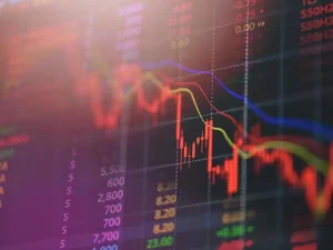Sensex Sheds 556 Points, Nifty Slips Below 24,900 as Market Extends Losing Streak