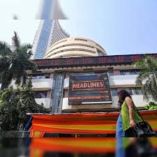 Nifty Opens Flat, Sensex Gains 200 Points Amid Mixed Market Mood