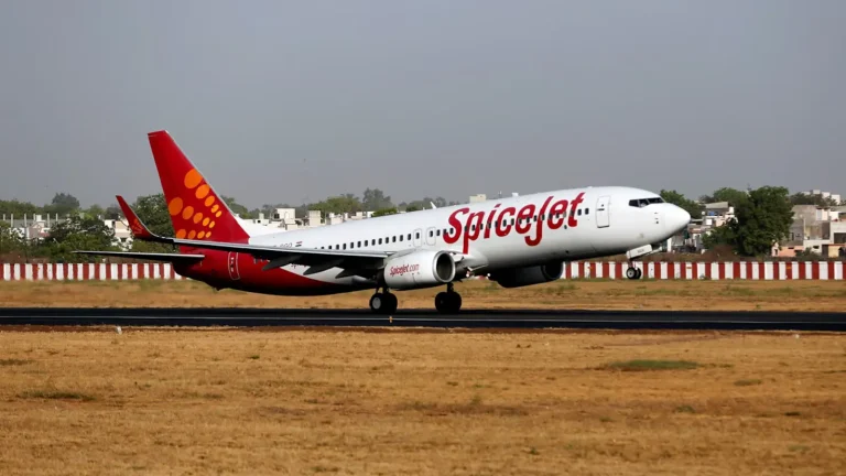 SpiceJet Shares Surge 7% as Airline Adds Three Aircraft to Fleet