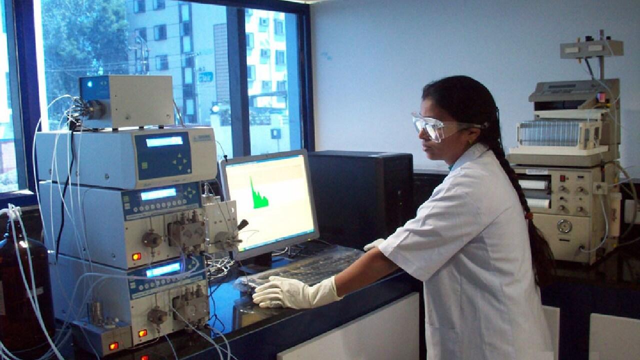 Dilbar Lab Divi’s Labs Leads India’s Pharma Shift Beyond The US