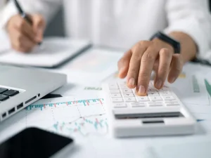 Sammaan Capital Gets ₹8,850 Crore Boost From IHC, Stock Jumps 17% in a Week