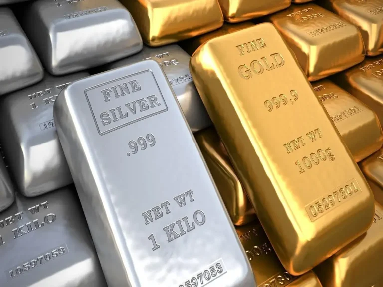 Gold Rate in India Today: MCX Gold Flat, Silver Sees Minor Dip