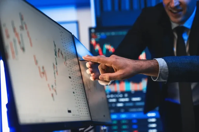Nifty Bank Extends Gains for Fourth Session: Bullish Bias Strengthens Near 58,600