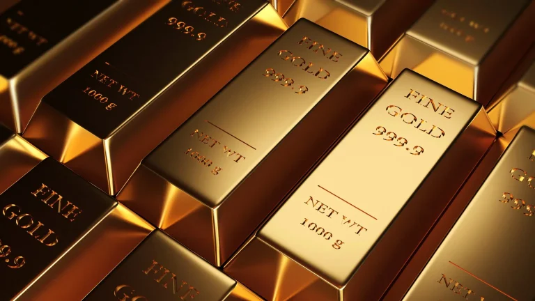 Gold Price Today Rises as Weak Dollar and Global Tensions Keep Safe-Haven Demand Alive