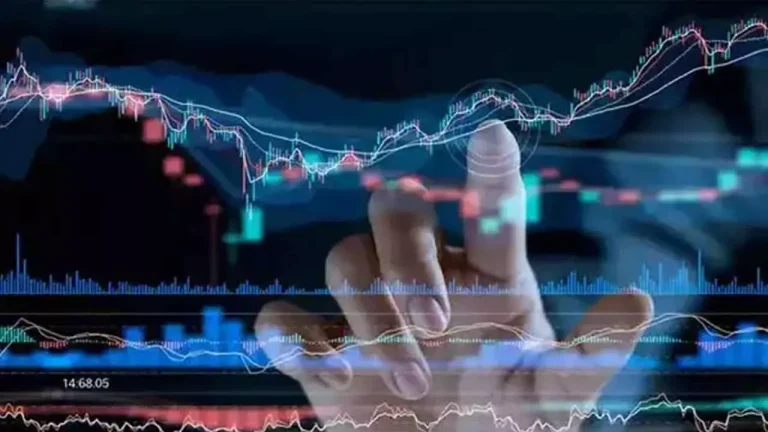 Weekly Bearish Engulfing at All-Time Highs: Nifty’s Broader Trend Under Pressure