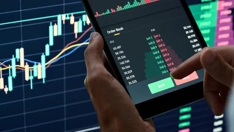 Canara Bank Share Price Surges 1% After ₹5,000 Crore Tier 2 Bond Announcement | Stock Market Today