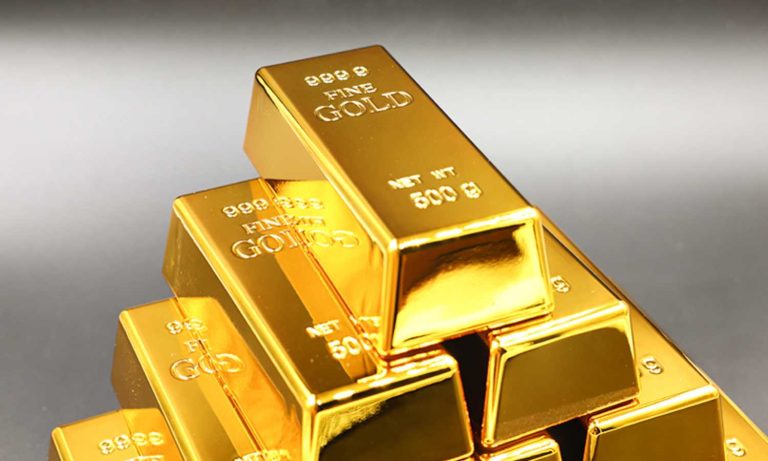 Gold Price Today Surges Sharply as Dollar Weakness Lifts Bullion Market