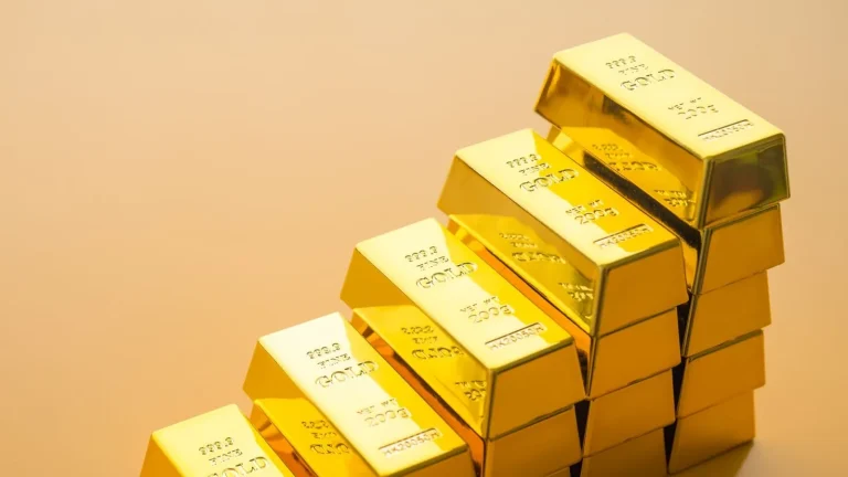 Gold Rate Today in India Holds Above ₹1.60 Lakh Amid US-Iran Tensions; Oil and Dollar in Focus