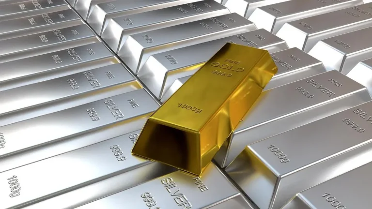 Gold ETF Crash Deepens as Silver ETFs Plunge Up to 20% Amid Sharp Fall in Gold and Silver Prices Today