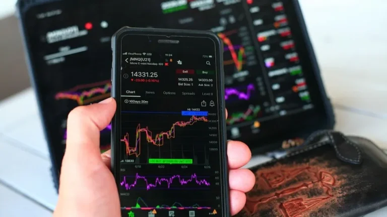 Physicswallah Share Price Gains Amid Weak Stock Market Today – Can It Rebound Toward IPO Levels?