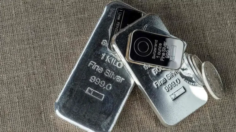 Silver Price on Feb. 10 Slips Sharply in India as Global Cues Turn Cautious