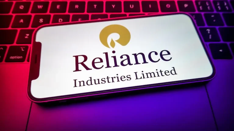 Reliance Industries Share Price Rises 2.5%: Why the Stock Is in Focus in the Stock Market Today?