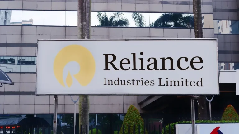 Reliance Industries Share Price Rises Amid US-Iran War as Crude Oil Prices Surge