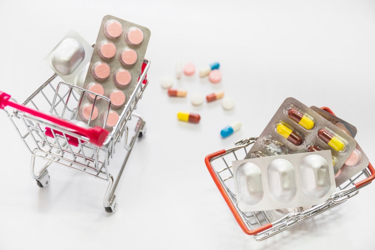 Pharma Stocks Edge Higher Despite U.S. Tariff Threat: Lupin, Biocon, Aurobindo Pharma, and Laurus Labs Share Price in Focus