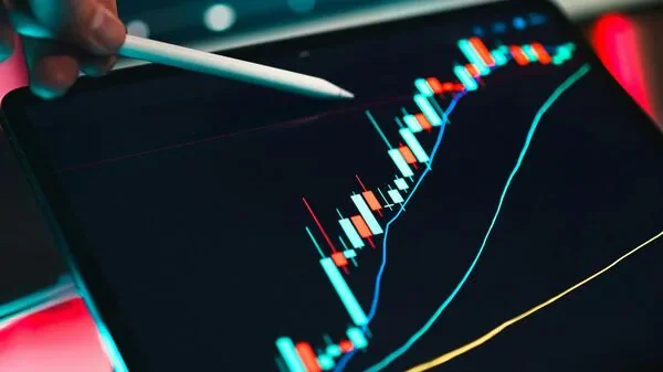 Muted Momentum Keeps Nifty Range-Bound; 25K Support Emerges as Make-or-Break Level
