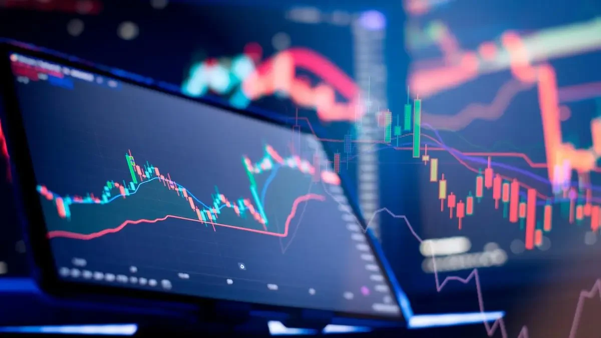 Sensex and Nifty News: Indices Slip as Tariff Jitters and Powell’s Speech Weigh on Sentiment