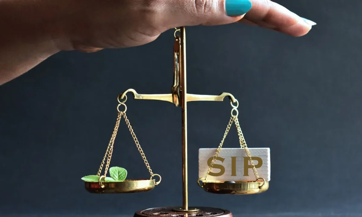 July 2025 SIP Flows Hit Record ₹28,464 Crore, AUM Holds Steady Amid Market Swings