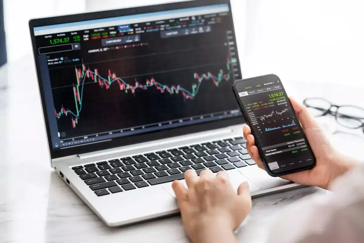 Buyers Trapped as Nifty Forms Shooting Star; Weak Bias Near-Term