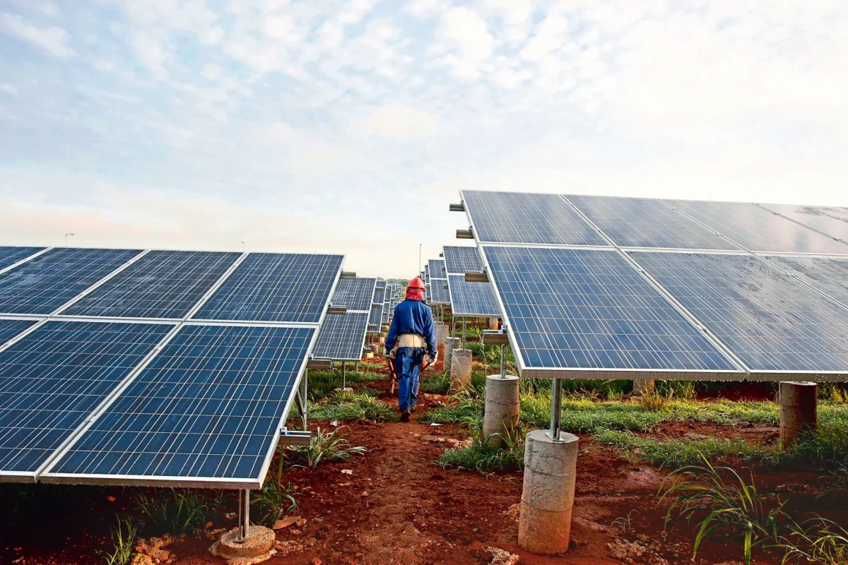 Saatvik Green Energy Share Debuts Flat at ₹465 on NSE; IPO Garners Strong Interest