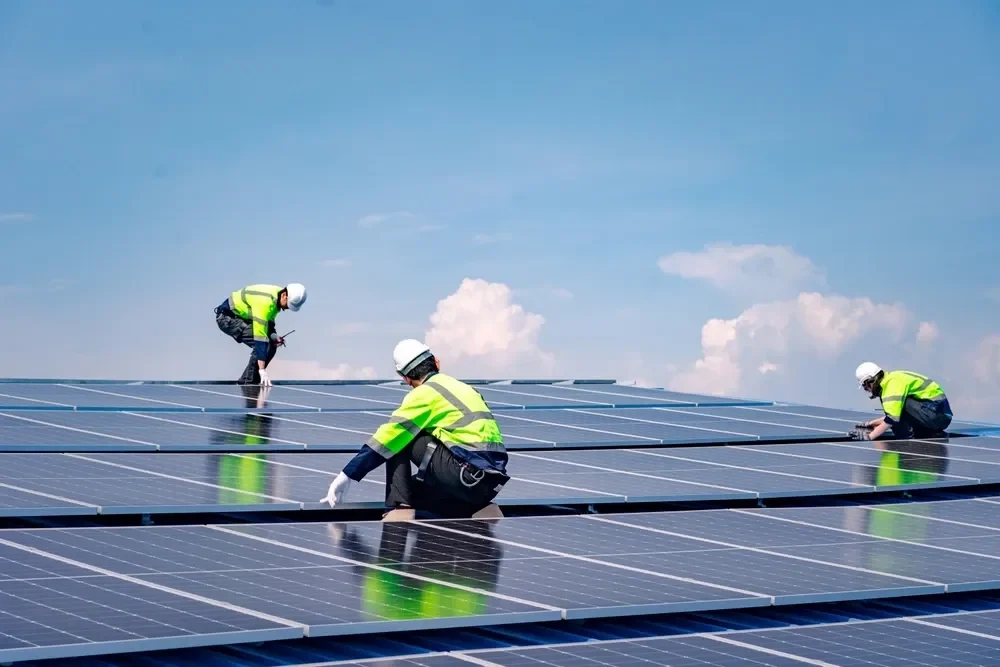 ACME Solar Share Price Rises 2% as SBI Sanctions ₹3,892 Crore Funding for Rajasthan Project