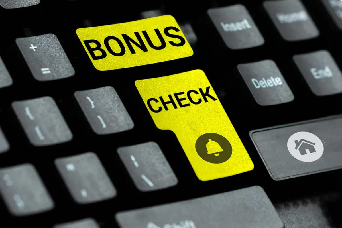 HDFC AMC Share Price in Focus as Stock Turns Ex-Bonus After 1:1 Bonus Issue