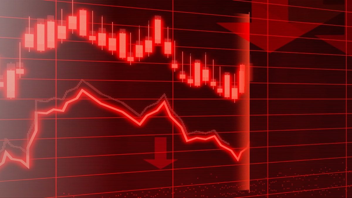 Sensex and Nifty 50 End Lower Amid Volatile Session | Stock Market Today