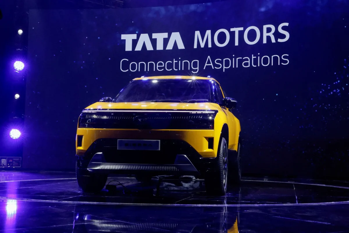 Tata Motors PV Share Price Dips Ahead of Exit From Sensex: What’s Driving the Move?
