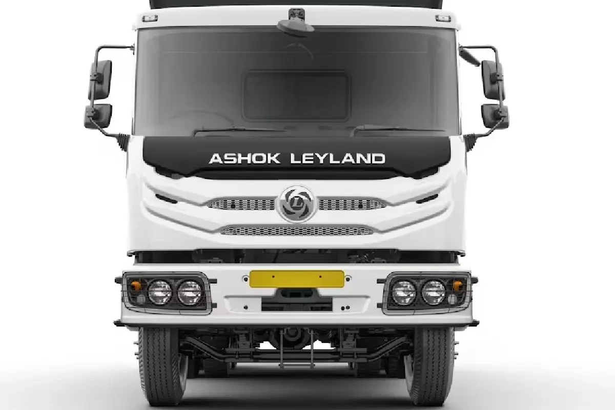 Ashok Leyland Q2 Results 2025: Revenue Climbs 9%, Net Profit Steady at ₹771 Crore; Re 1 Dividend Declared