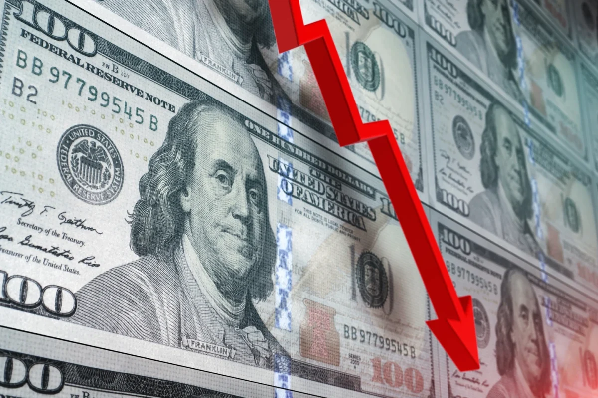 Is the Dollar Done Falling? Historical Trendline Signals a Rebound