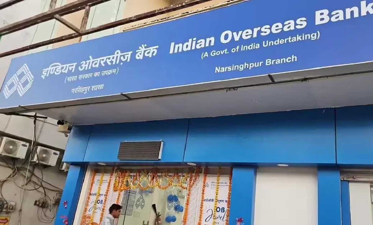 IOB Share Price Slides Nearly 6% as ₹1,960 Crore OFS Opens