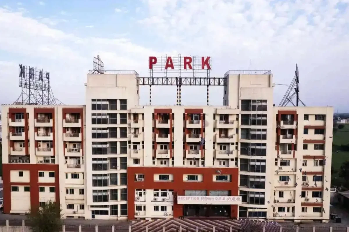 Park Medi World IPO Listing Today: Shares Debut Below Issue Price on NSE, BSE