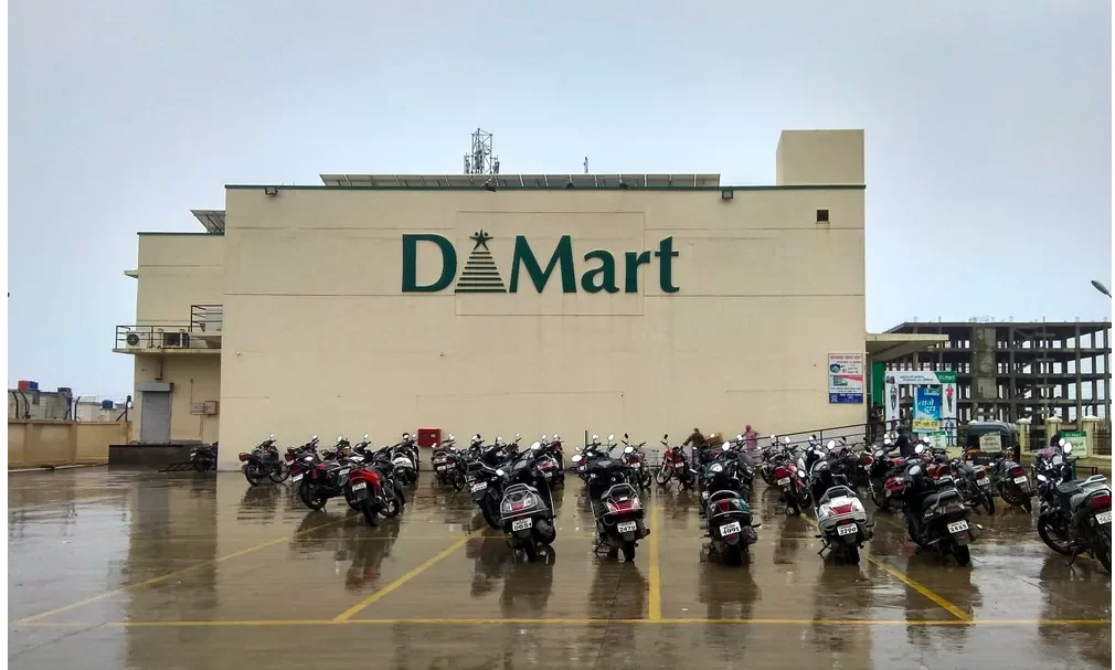 DMart Share Price Stays Flat After Q3 FY26 Results, Revenue and Profits See Solid Growth