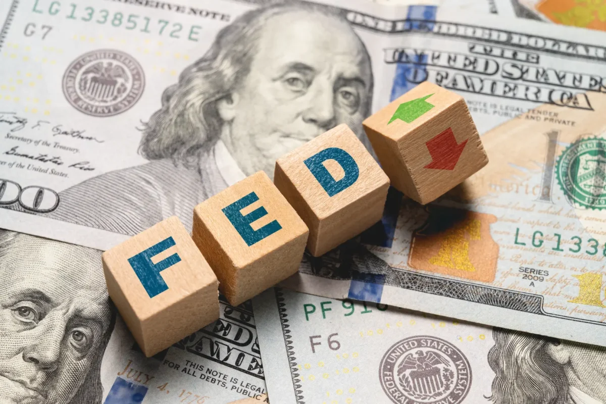 US Fed Holds Key Interest Rates: Dalal Street Opens the Day on Guard, Not in a Rush