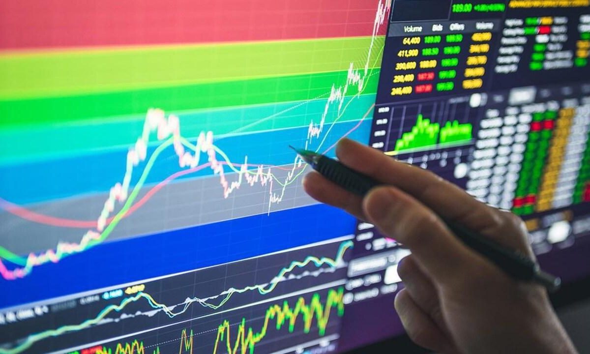 Best 100 Software Stocks To Buy In India 2026 - Top Performers & Growth ...