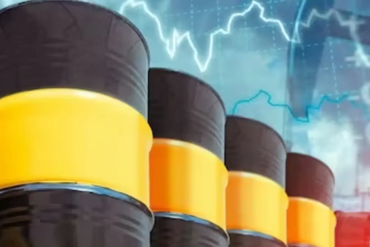 HPCL to IOC Share Price: OMC Stocks Slide as Crude Oil Jumps to $100 | Stock Market Today