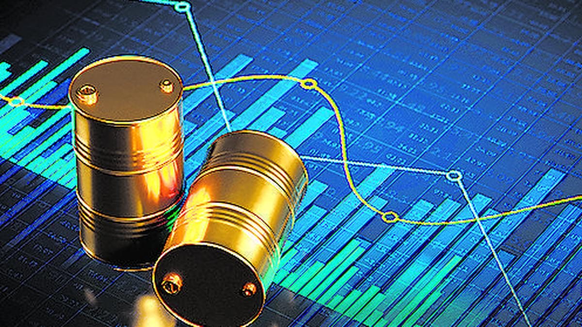 Indian Oil, BPCL and HPCL Share Price Slide as Crude Oil Crosses $100 | Stock Market Today